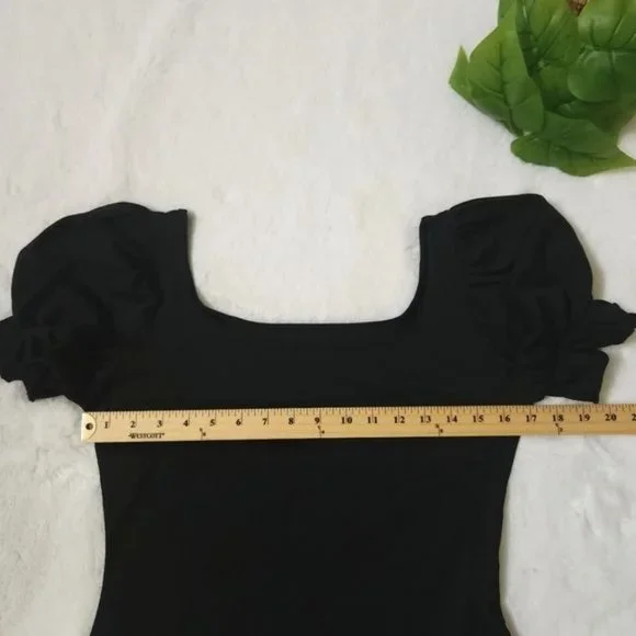 Bodysuit Flaunt Your Curves in This Sexy & Stylish Puff Sleeve ! - Picture 10 of 14